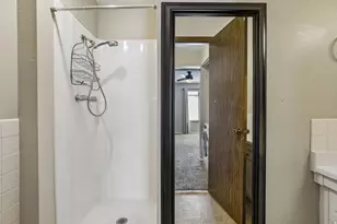 290 N 500 W, Bountiful, UT 84010 - Photo 19