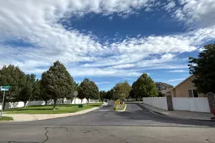 4017 W Scarsborough Ln, West Jordan, UT 84084 - Photo 21