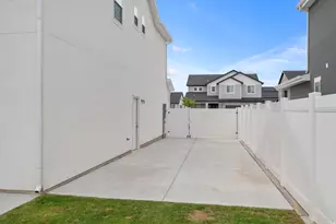 2945 S 2550 W, Syracuse, UT 84075 - Photo 39