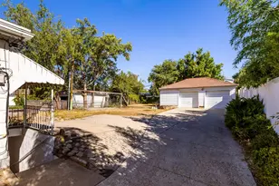 1723 E 1700 S, Salt Lake City, UT 84108 - Photo 29