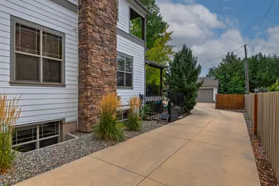 1054 E 200 S, Salt Lake City, UT 84102 - Photo 41