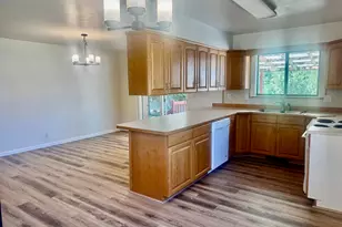 29 N 1250 W, Vernal, UT 84078 - Photo 11