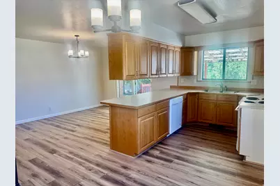 29 N 1250 W, Vernal, UT 84078 - Photo 9