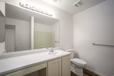 363 N 1030 E #M-4, Lehi, UT 84043 - Photo 19