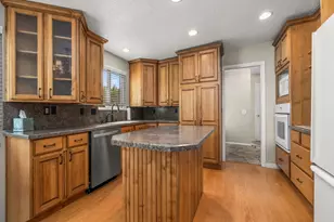 5382 S 1340 E, Murray, UT 84117 - Photo 5