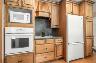 5382 S 1340 E, Murray, UT 84117 - Photo 7