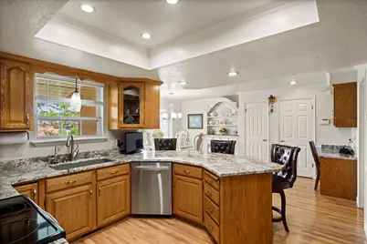 11602 S Hickory Valley Dr E, Sandy, UT 84092 - Photo 19