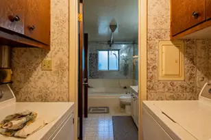 8730 S Harvard Dr, Sandy, UT 84094 - Photo 17
