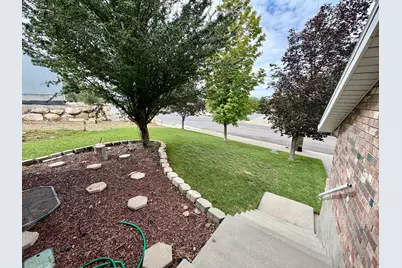 1157 S 680 W, Payson, UT 84651 - Photo 9