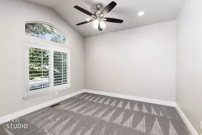 740 N Champion Ln, Kaysville, UT 84037 - Photo 17