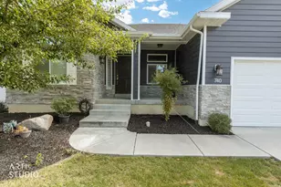 740 N Champion Ln, Kaysville, UT 84037 - Photo 1