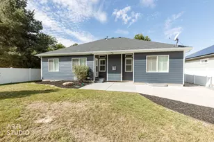 740 N Champion Ln, Kaysville, UT 84037 - Photo 37