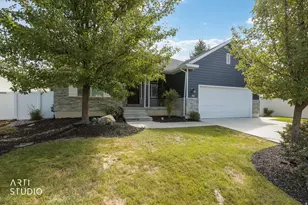740 N Champion Ln, Kaysville, UT 84037 - Photo 5