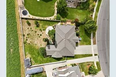182 N Sierra Way W, Layton, UT 84041 - Photo 43