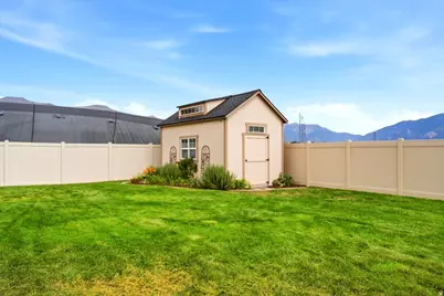 182 N Sierra Way W, Layton, UT 84041 - Photo 41