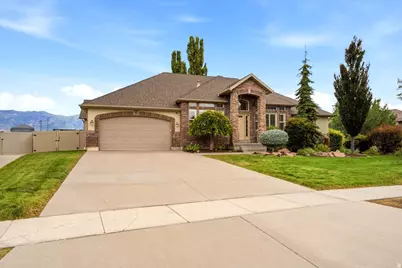 182 N Sierra Way W, Layton, UT 84041 - Photo 3