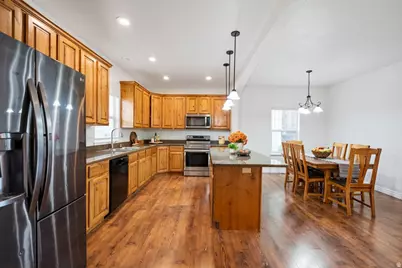 2029 W Crescent Row S, Mapleton, UT 84664 - Photo 15
