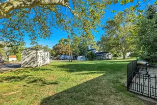 902 Grandview Dr, Ogden, UT 84403 - Photo 15