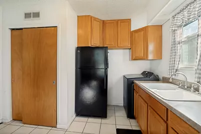 902 Grandview Dr, Ogden, UT 84403 - Photo 7