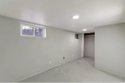 295 S 100 E, Bountiful, UT 84010 - Photo 15