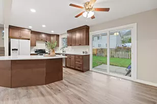 517 S 10 W, Farmington, UT 84025 - Photo 3