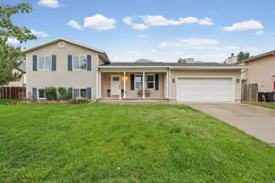 517 S 10 W, Farmington, UT 84025 - Photo 1