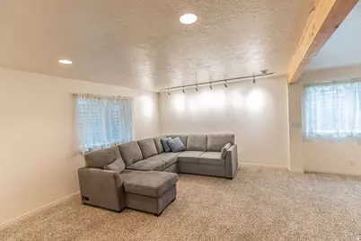 295 N 330 E, Orem, UT 84057 - Photo 33