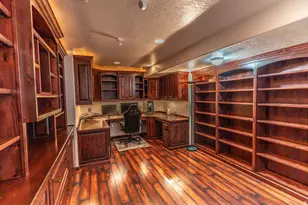 295 N 330 E, Orem, UT 84057 - Photo 29