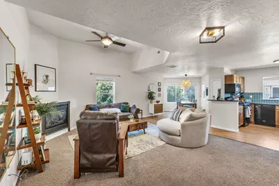 564 Sellwood Ct, Ogden, UT 84401 - Photo 3
