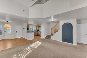 564 Sellwood Ct, Ogden, UT 84401 - Photo 7