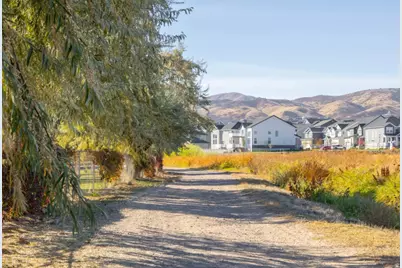 4563 W Watchmen Way, Herriman, UT 84096 - Photo 41