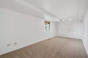 12 S Moss Dr E, Bountiful, UT 84010 - Photo 29
