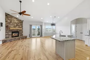 722 W Webb Rd, Draper, UT 84020 - Photo 3