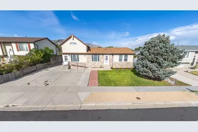 3646 S Buckeroo Dr W, Magna, UT 84044 - Photo 37
