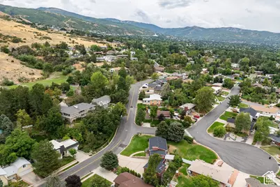 1285 N 900 E, Bountiful, UT 84010 - Photo 35
