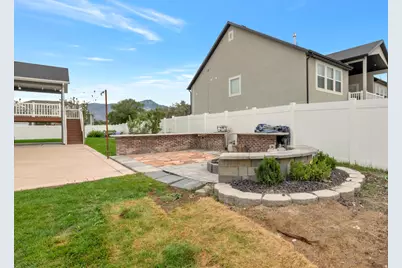 2111 W 1975 N, Farr West, UT 84404 - Photo 25