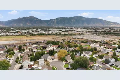 1041 W Covewood Pl, West Jordan, UT 84088 - Photo 57