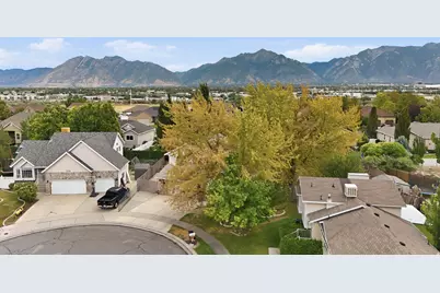 1041 W Covewood Pl, West Jordan, UT 84088 - Photo 49