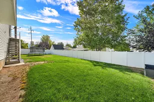 405 W 1900 S, Clearfield, UT 84015 - Photo 27