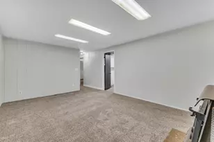 840 N 325 W, Bountiful, UT 84010 - Photo 31