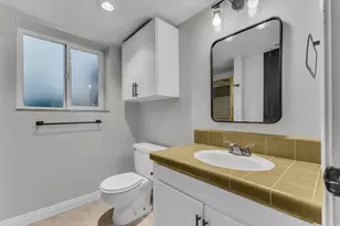 840 N 325 W, Bountiful, UT 84010 - Photo 37