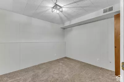 840 N 325 W, Bountiful, UT 84010 - Photo 33