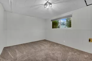 840 N 325 W, Bountiful, UT 84010 - Photo 35