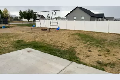 105 E 200 N, Centerfield, UT 84622 - Photo 3