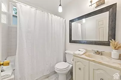 262 E Center St, Bountiful, UT 84010 - Photo 31