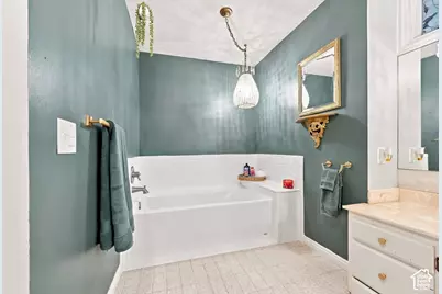 262 E Center St, Bountiful, UT 84010 - Photo 25