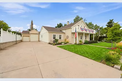 262 E Center St, Bountiful, UT 84010 - Photo 3
