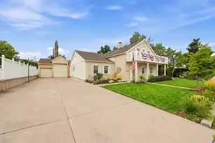 262 E Center St, Bountiful, UT 84010 - Photo 3