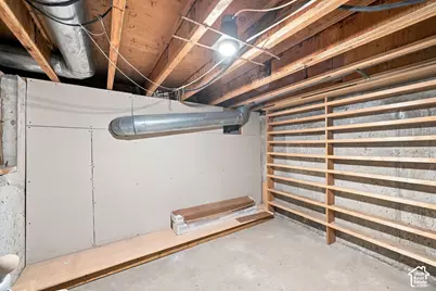 262 E Center St, Bountiful, UT 84010 - Photo 39