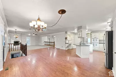 262 E Center St, Bountiful, UT 84010 - Photo 17